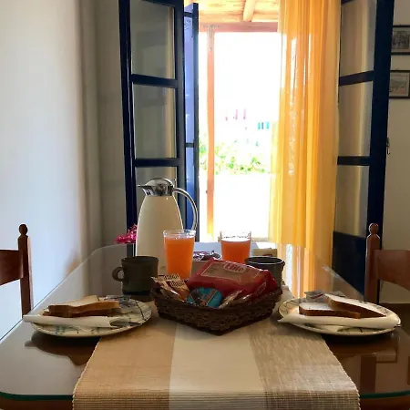 Cozy Apartment, Platys Gyalos, 5' From Psarou 普拉迪斯亚罗斯